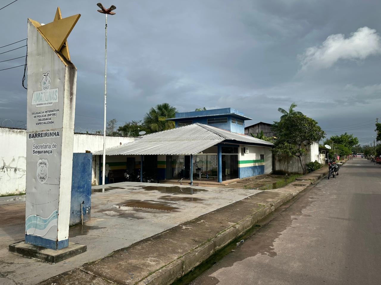 Homem é preso suspeito de estuprar ex-companheira e enteada de 13 anos, mantidas em cárcere privado, no AM