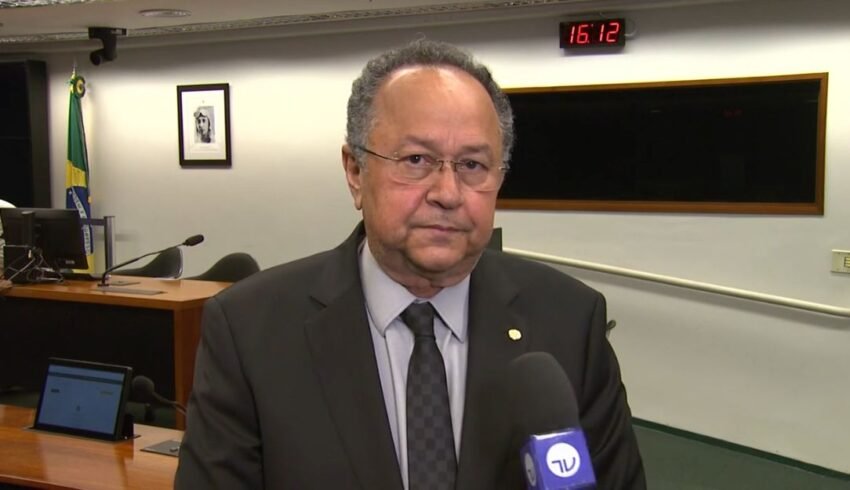 TCU vê irregularidades na aplicação de recursos de "Emendas Pix" de Silas Câmara na Prefeitura do Careiro