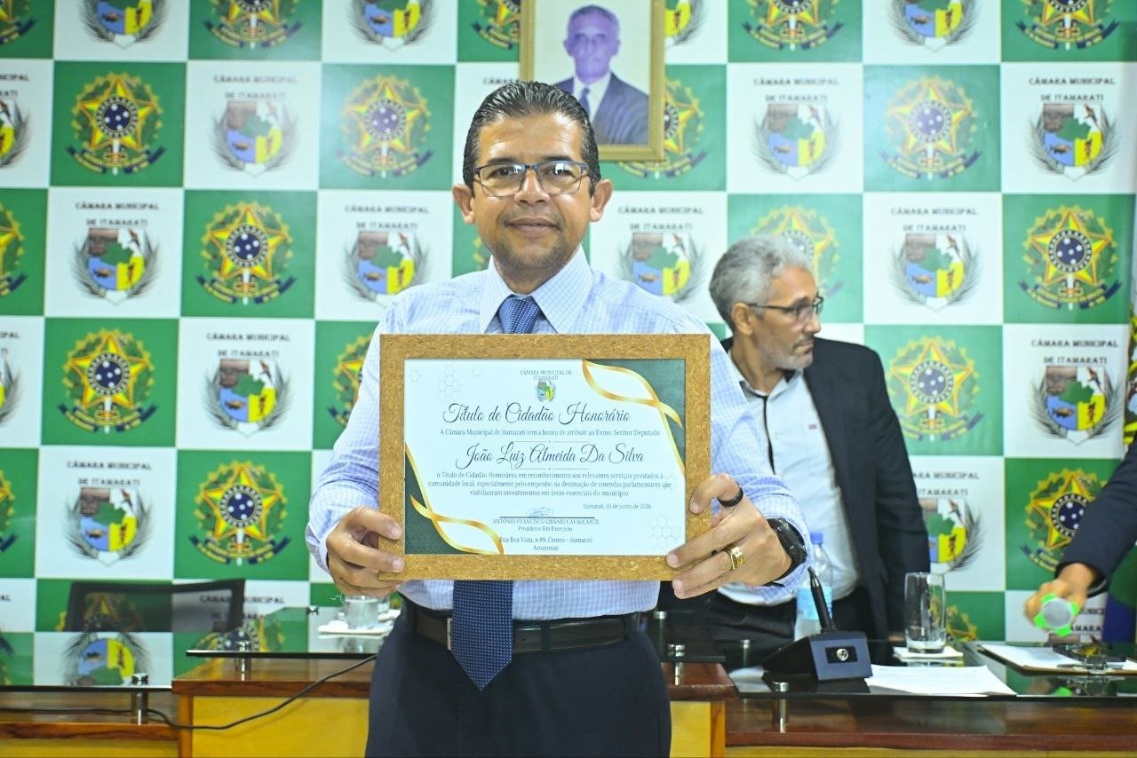 João Luiz recebe maior honraria de Itamarati em reconhecimento ao trabalho pelo município