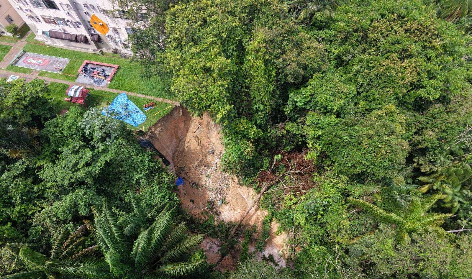 Imagem: reprodução/divulgação Moradores denunciam risco de desabamento e abandono em condomínio na zona centro-sul de Manaus