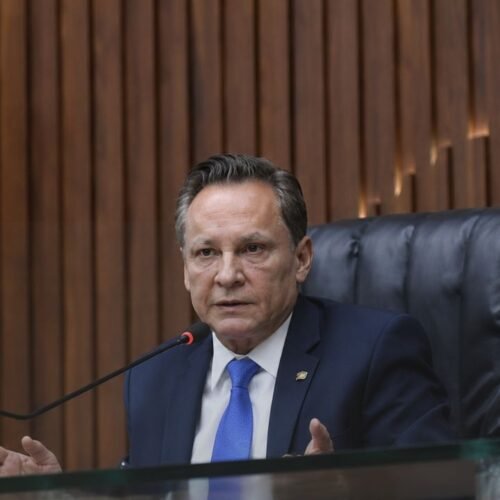 Adjuto Afonso é eleito presidente da Aleam em votação histórica determinada pelo STF