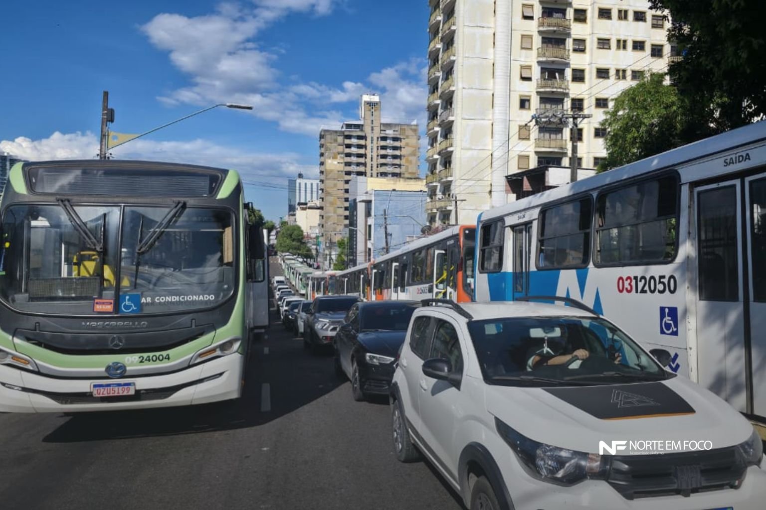 TRT-11 determina pagamento, mas prazo não é cumprido; rodoviários param e população fica sem ônibus em Manaus