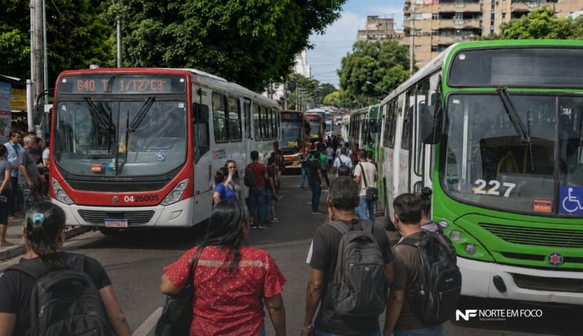 Greve dos ônibus em Manaus chega ao terceiro dia e população segue enfrentando transtornos