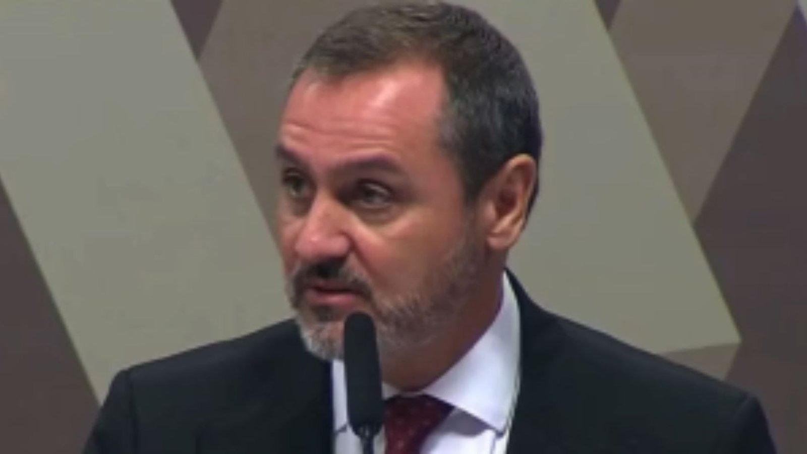 Mendonça afasta Andrei Rodrigues da direção-geral da Polícia Federal