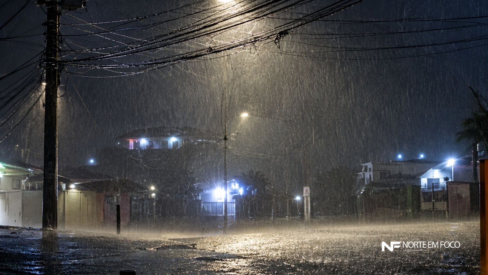 Chuva muda cenário após dias de calor e fumaça em Manaus
