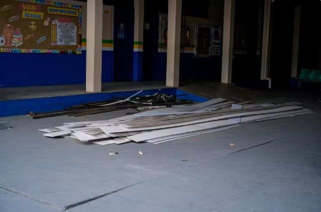 Fiscalização aponta problemas de climatização e infraestrutura em escolas de Manaus