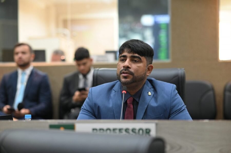 Vereador de Manaus vira réu em ação que apura suposta ‘rachadinha’
