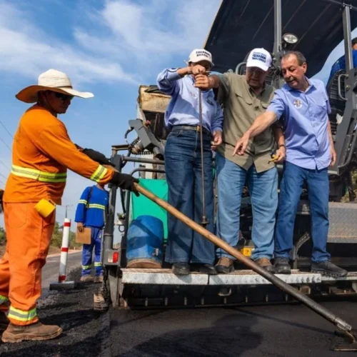 BR-319 tem seis frentes de obras; Omar fiscalizou a estrada de Manaus a Humaitá