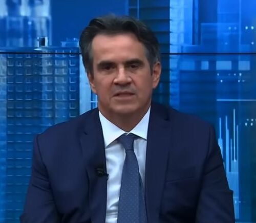 PF encontra manuscrito com nomes de deputados e valores em churrasqueira de Ciro Nogueira
