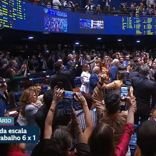 Senado aprova fim da escala 6x1 e redução da jornada de trabalho
