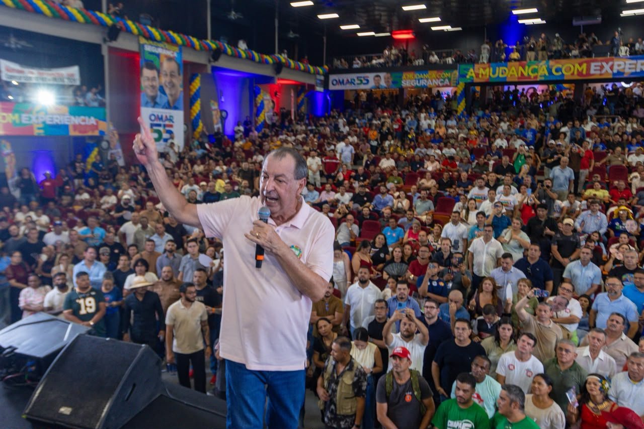Omar Aziz defende escolas de tempo integral e parceria com igrejas no Amazonas