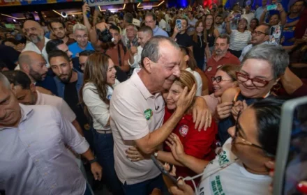 Omar Aziz apresenta propostas para mães atípicas, proteção às mulheres e expansão da saúde no Amazonas